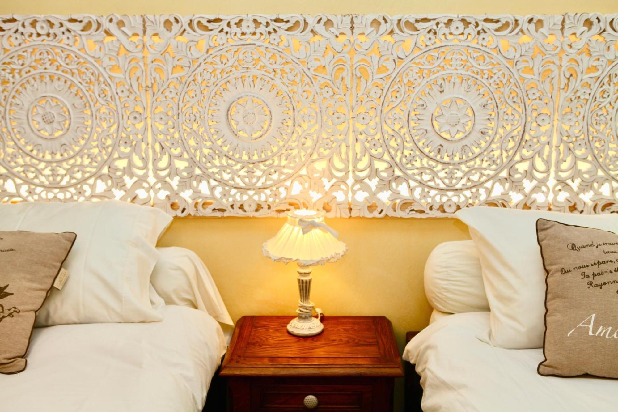 Le Relais Des Anges Bed and Breakfast Mercuès Exteriör bild