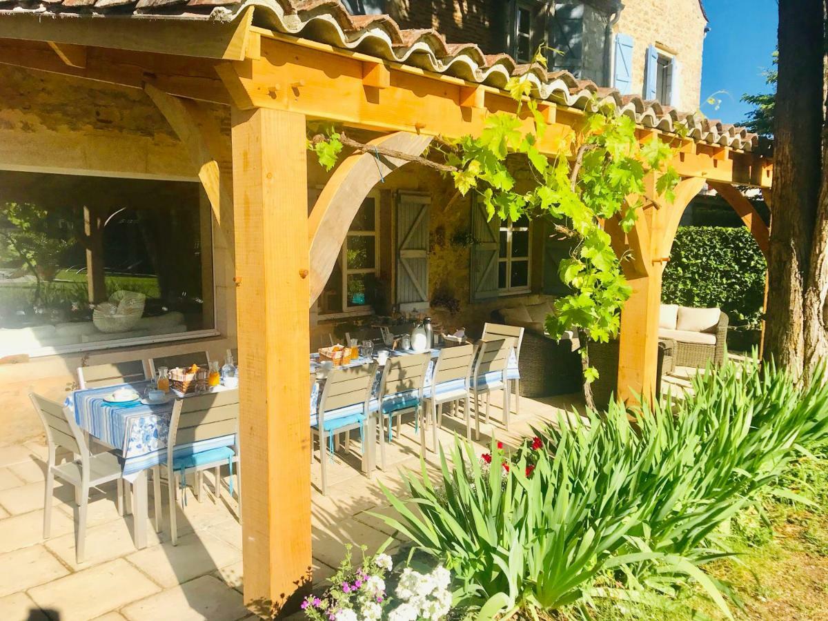 Le Relais Des Anges Bed and Breakfast Mercuès Exteriör bild